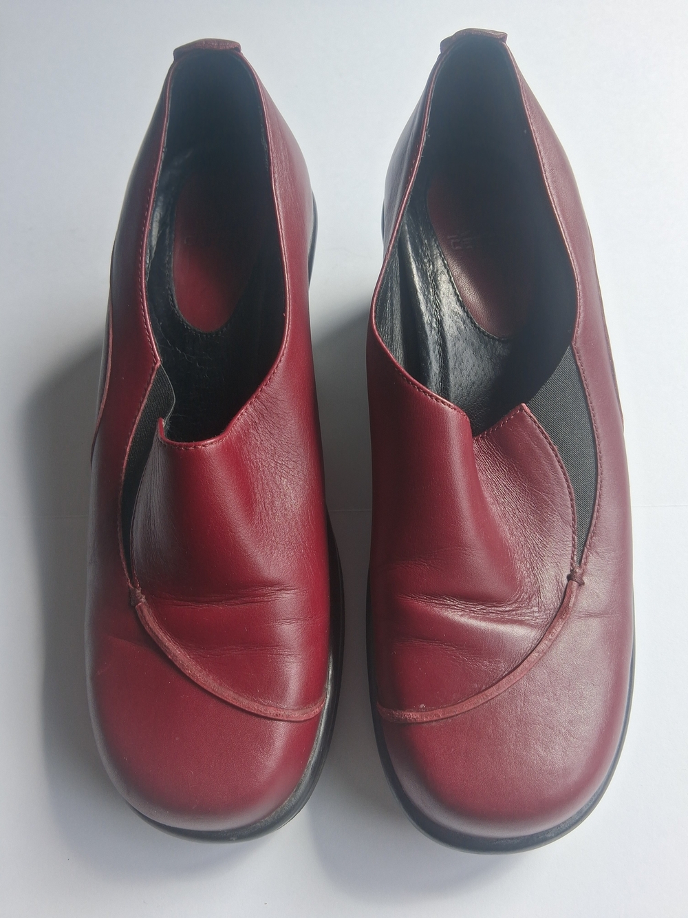 Dansko Burgundy/Black Leather Wedge Slip-On Shoes Size 7.5